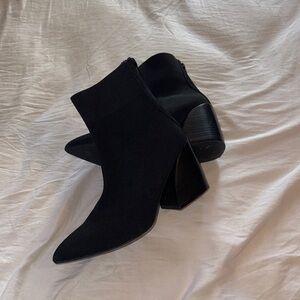 Elegant Black Ankle Boots